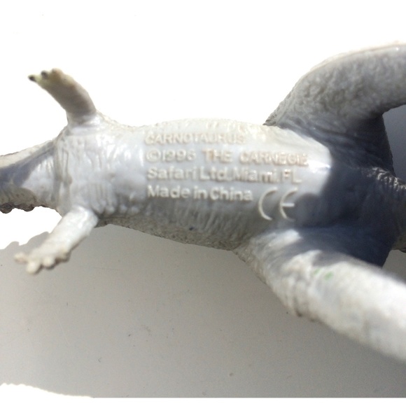 🦋 The Carnegie Safari Limited Carnotaurus Dinosaur 1996 vintage discontinued - Picture 4 of 5